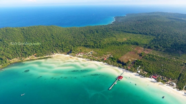Pier at southern end of Saracen Bay